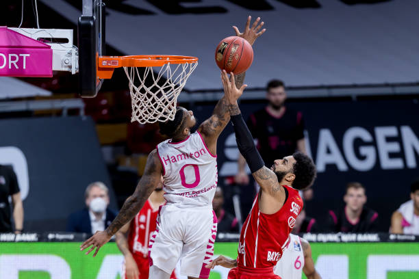 也让世界足 也让世界足