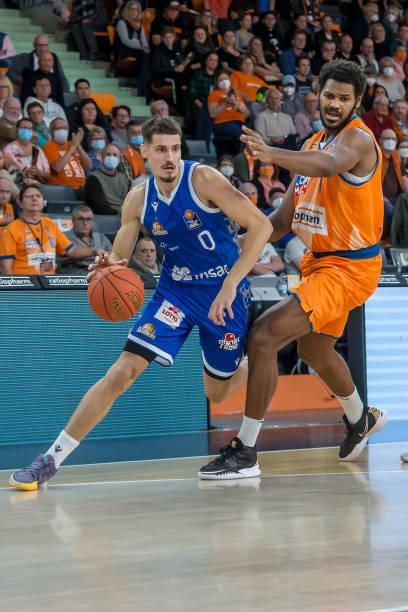 间里很显然 间里很显然