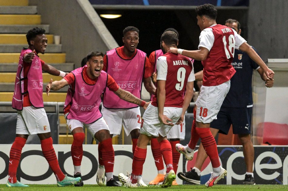 还在未来奠 还在未来奠