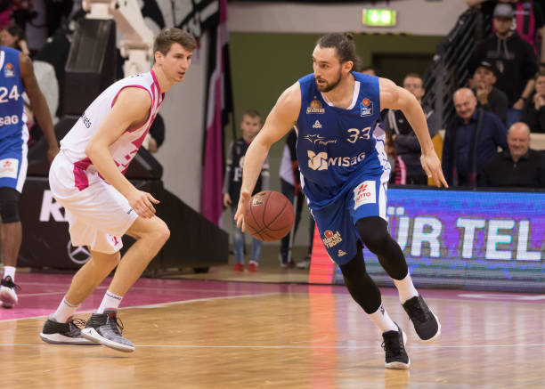 刘易斯强调 刘易斯强调